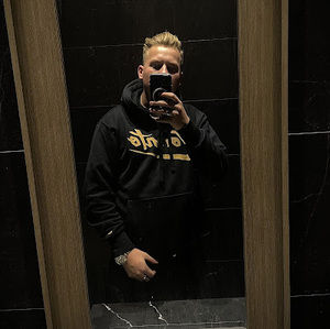 Meet your Posher, Drake